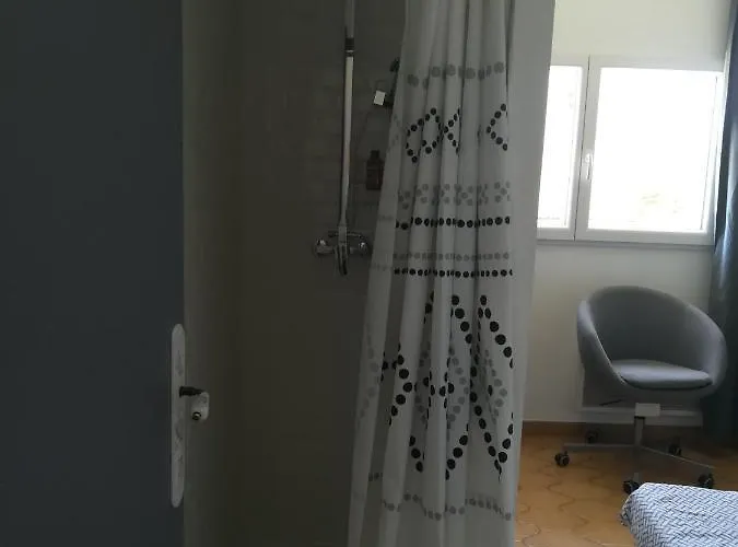 홈스테이 Cath's Place 툴롱